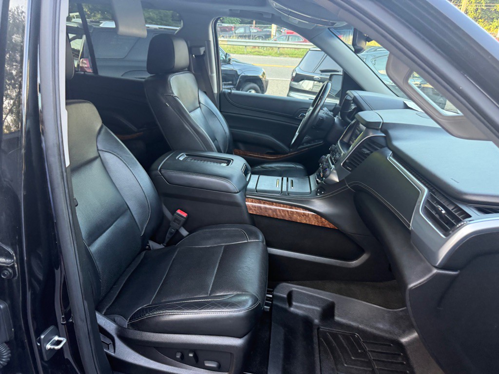 2017 Chevrolet Suburban Image 56