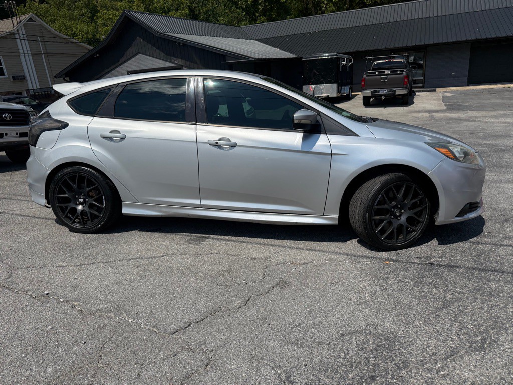 2014 Ford Focus Image 7