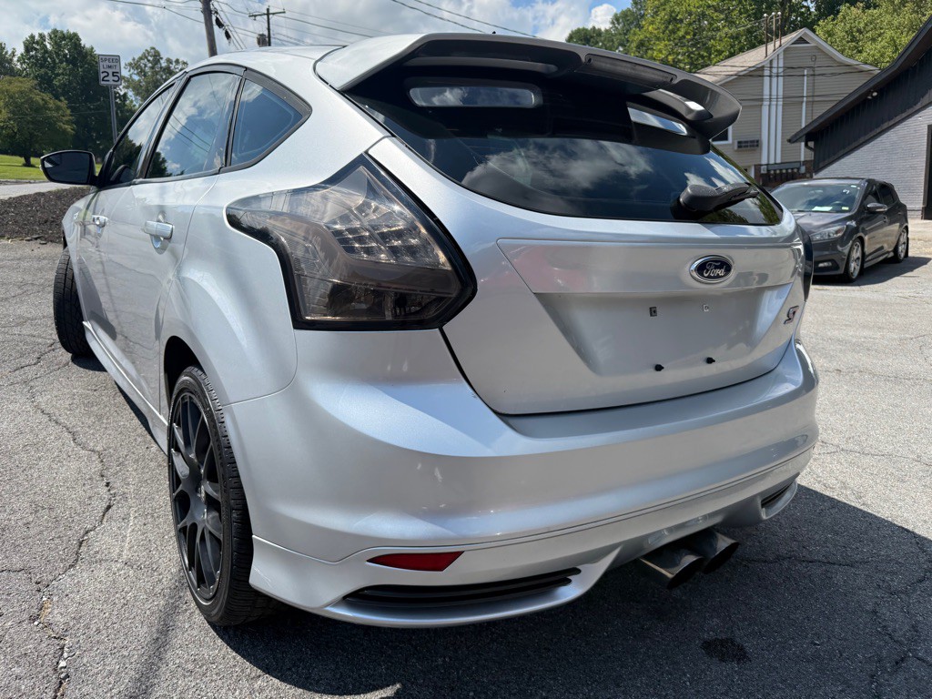 2014 Ford Focus Image 9