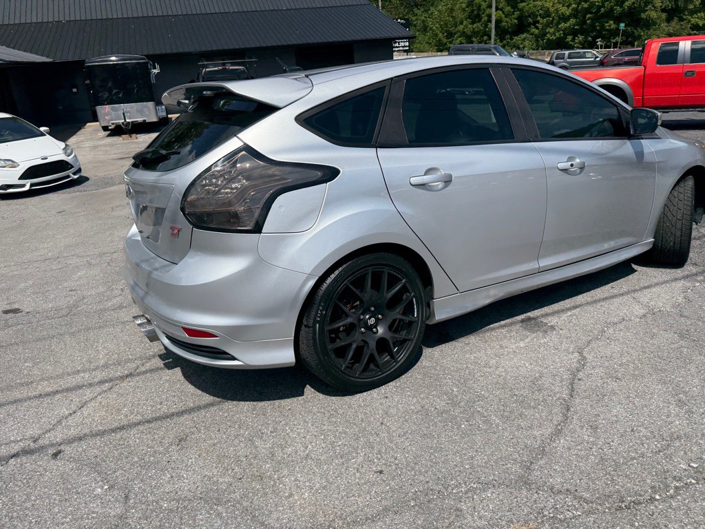 2014 Ford Focus Image 40