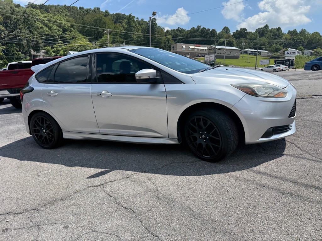 2014 Ford Focus Image 64