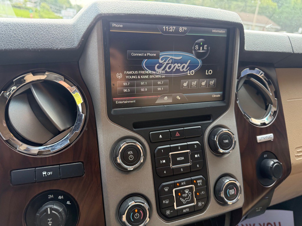 2015 Ford F-250 Image 60