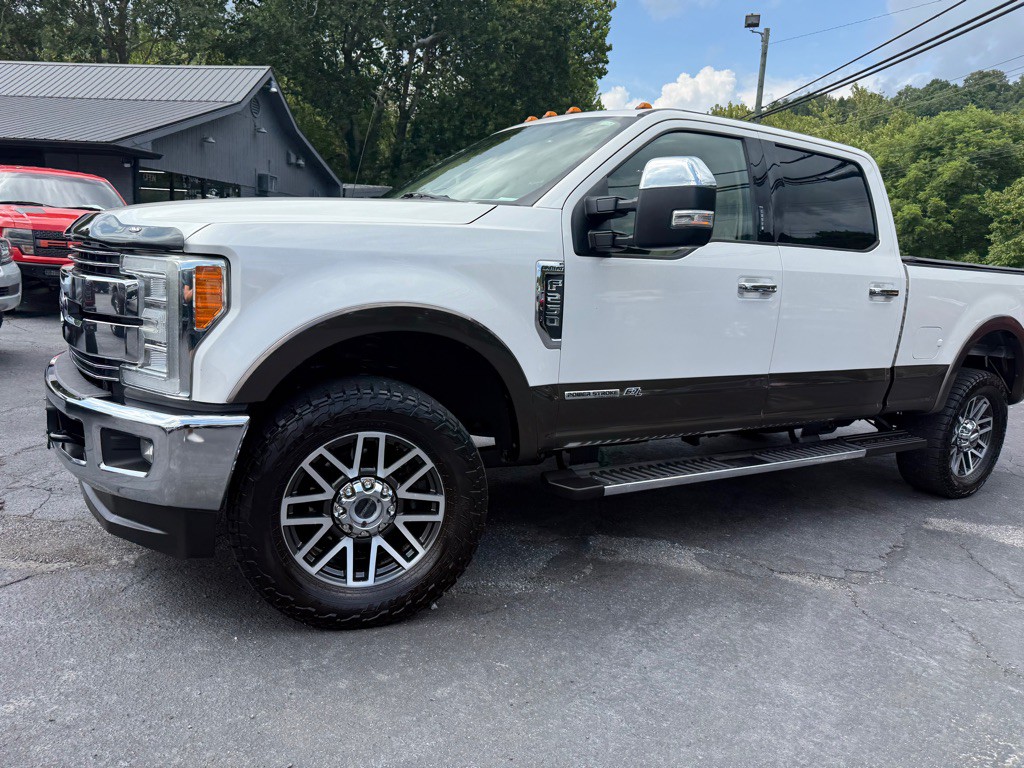 2017 Ford F-250 Image 25
