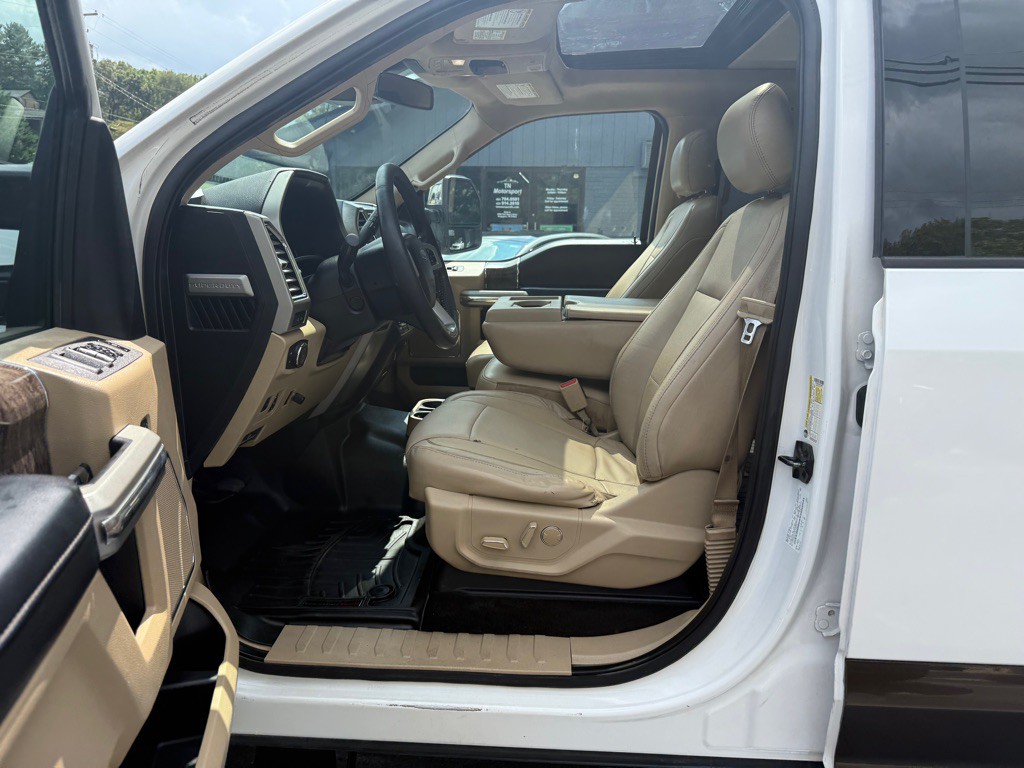 2017 Ford F-250 Image 46