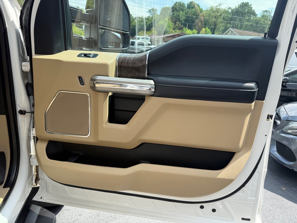 2017 Ford F-250 Image 54