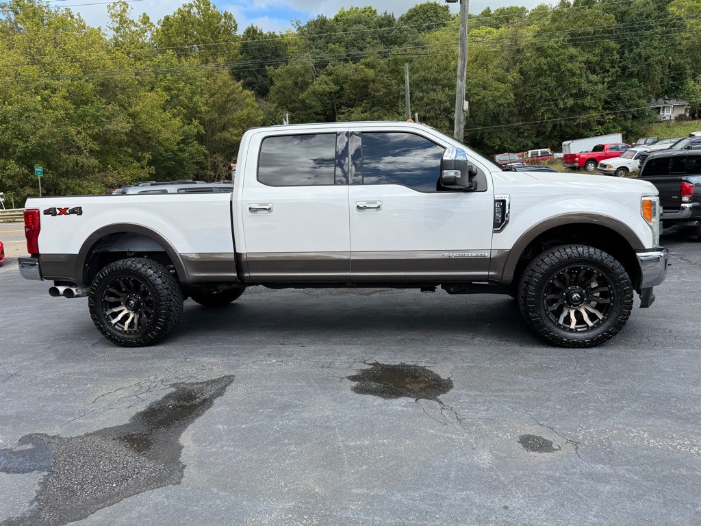 2017 Ford F-250 Image 25