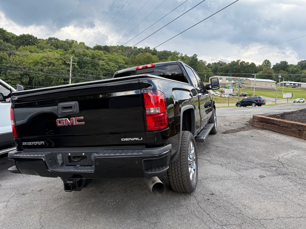 2015 GMC Sierra Image 14