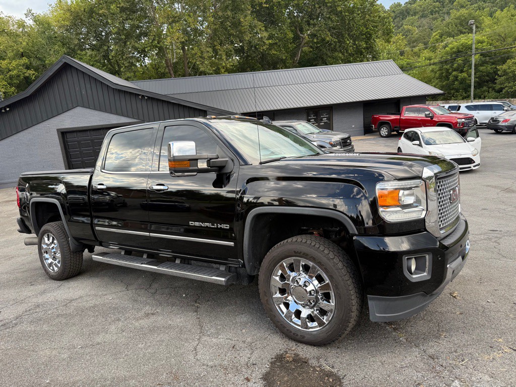2015 GMC Sierra Image 17