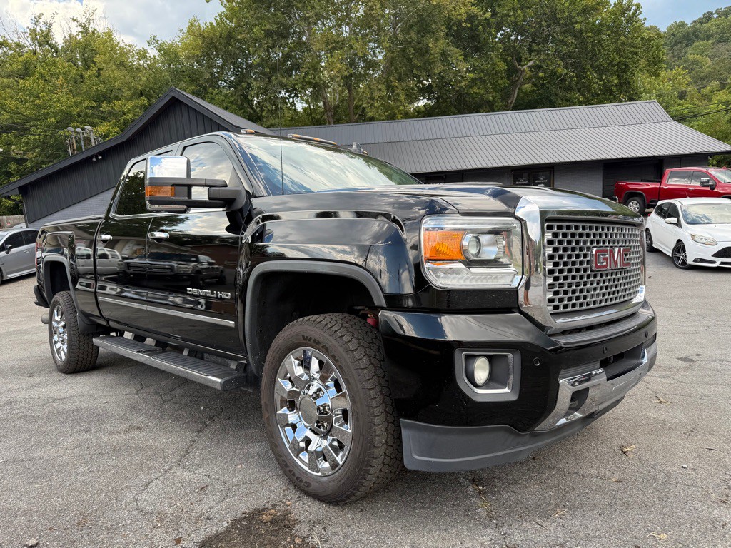 2015 GMC Sierra Image 18