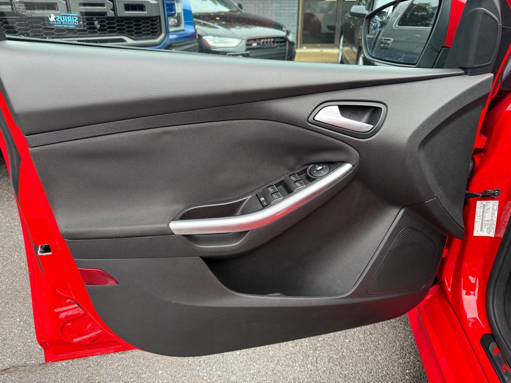 2013 Ford Focus Image 48