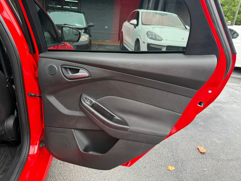 2013 Ford Focus Image 76