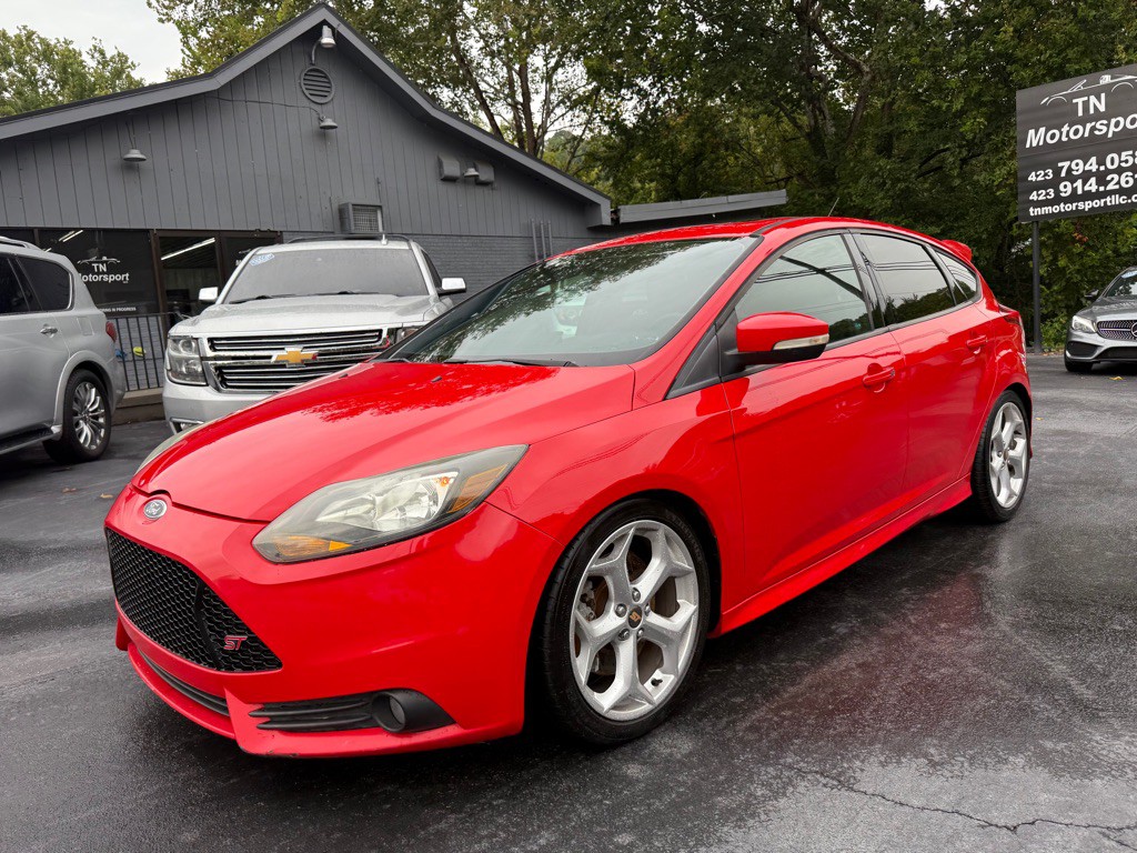 2013 Ford Focus Image 1