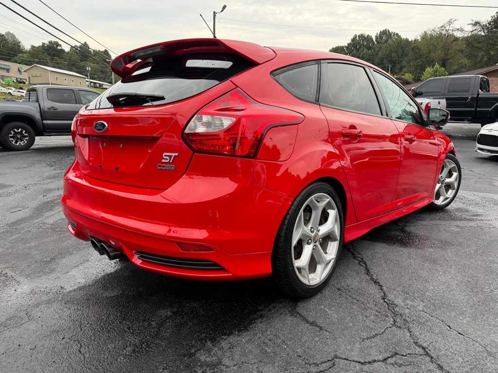 2013 Ford Focus Image 4