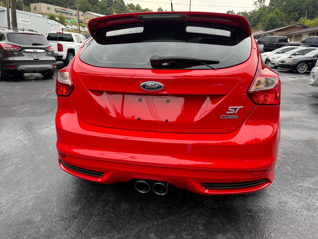 2013 Ford Focus Image 17