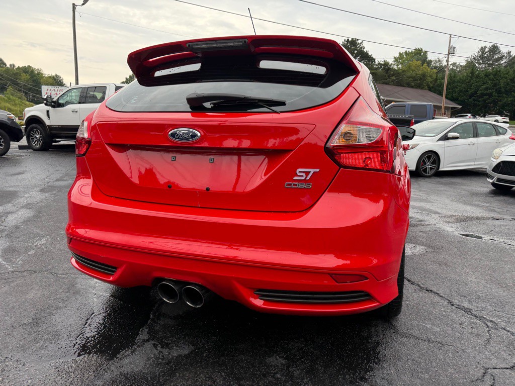 2013 Ford Focus Image 38