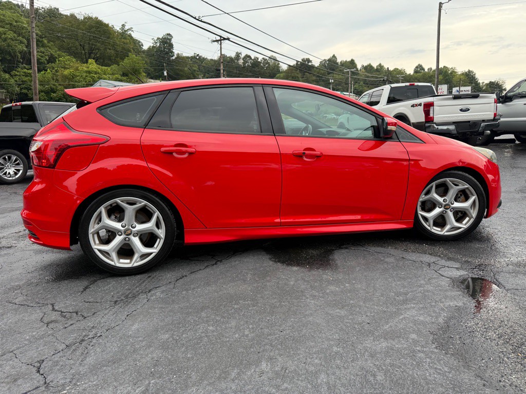 2013 Ford Focus Image 40