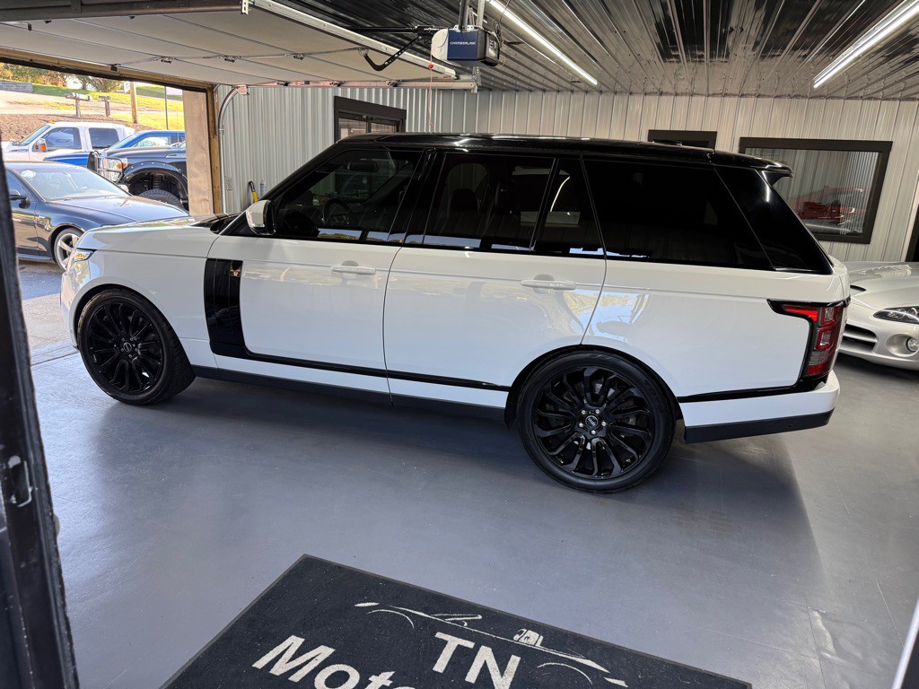 2014 Land Rover Range Rover Image 16