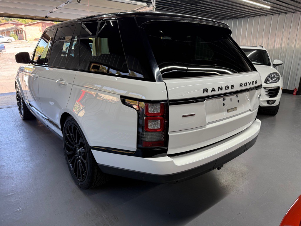 2014 Land Rover Range Rover Image 18