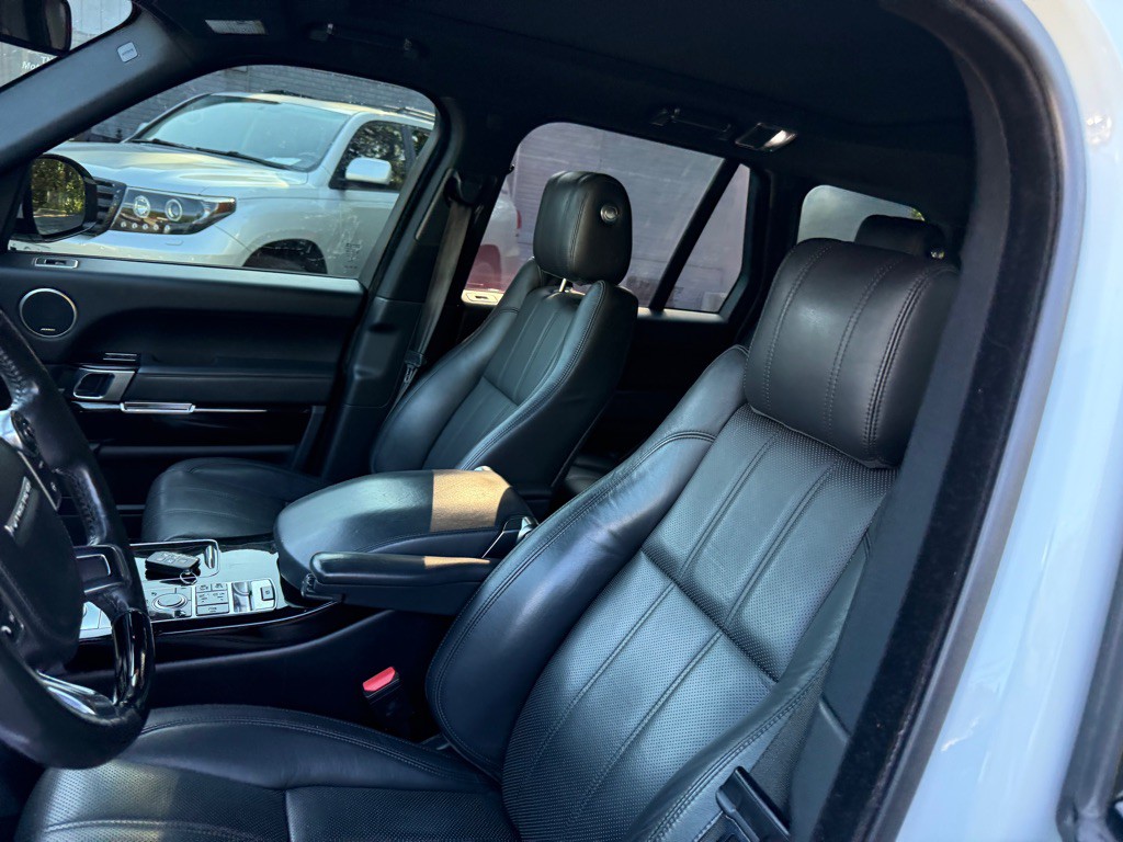 2014 Land Rover Range Rover Image 56