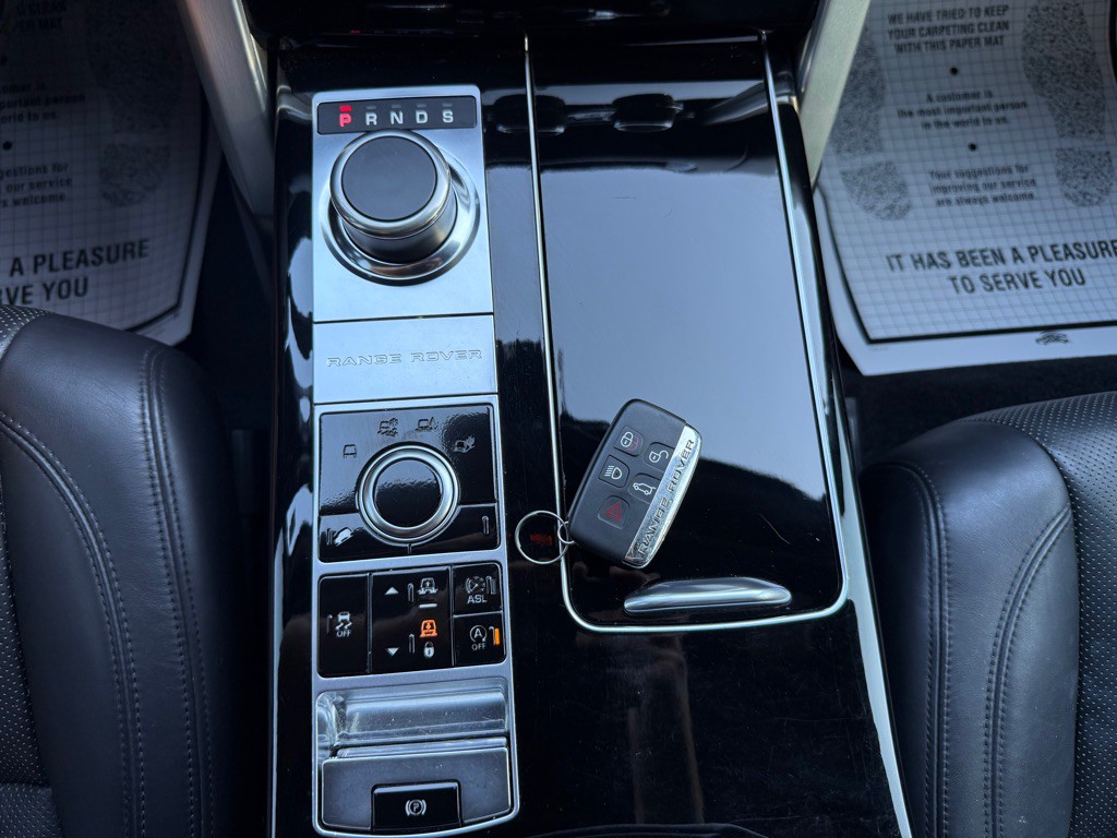 2014 Land Rover Range Rover Image 70