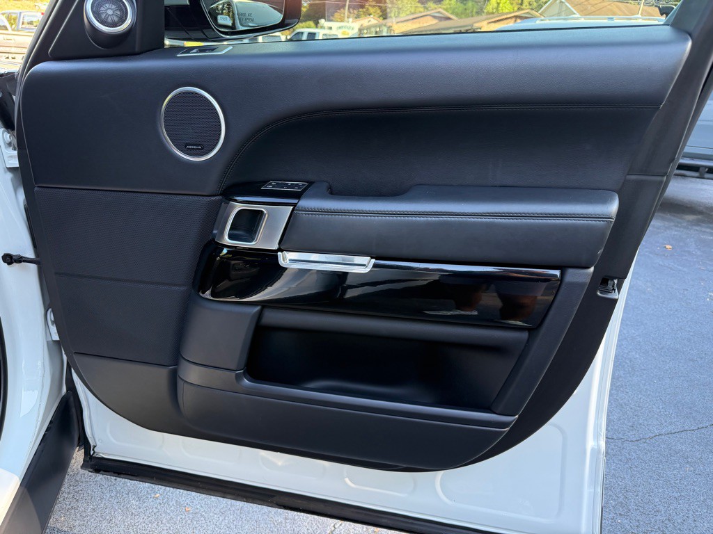 2014 Land Rover Range Rover Image 75