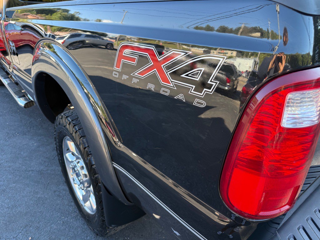 2015 Ford F-350 Image 39