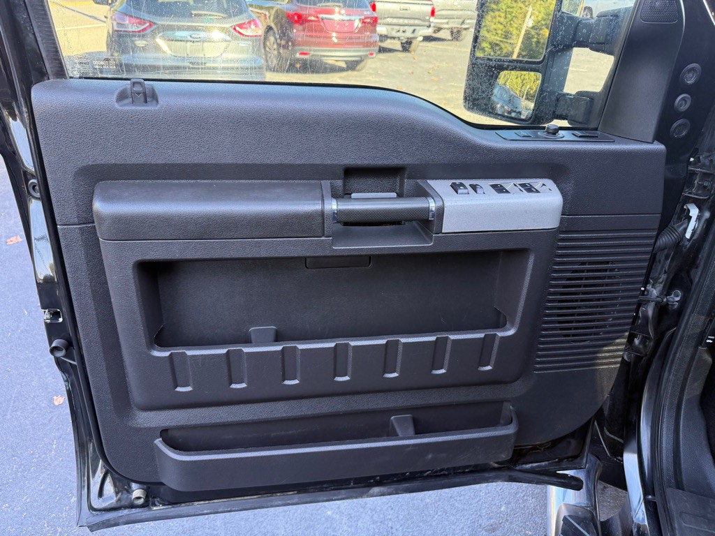 2015 Ford F-350 Image 63