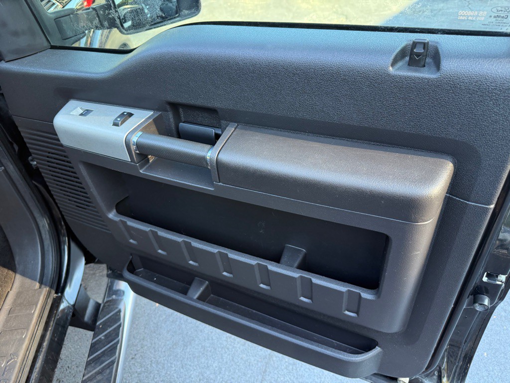 2015 Ford F-350 Image 76