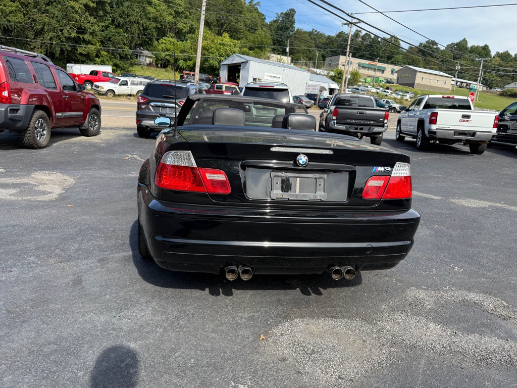 2004 BMW M3 Image 12