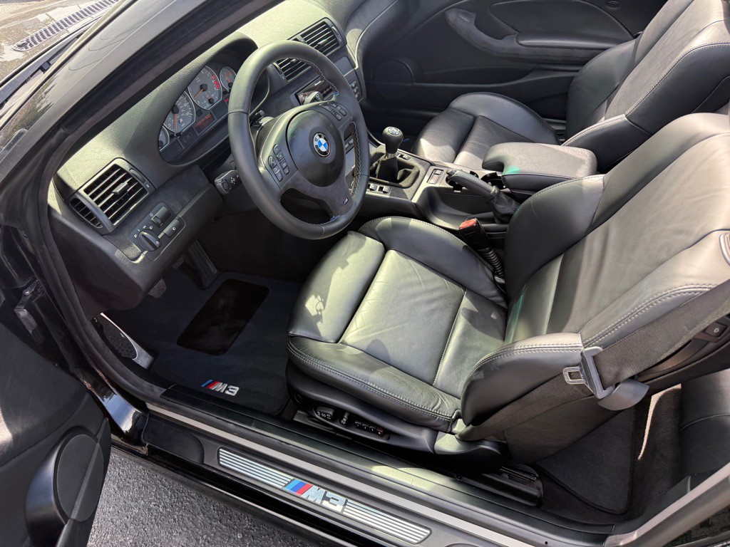 2004 BMW M3 Image 30