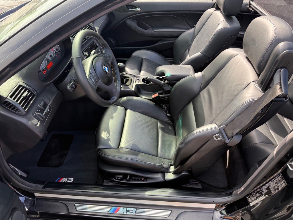 2004 BMW M3 Image 31