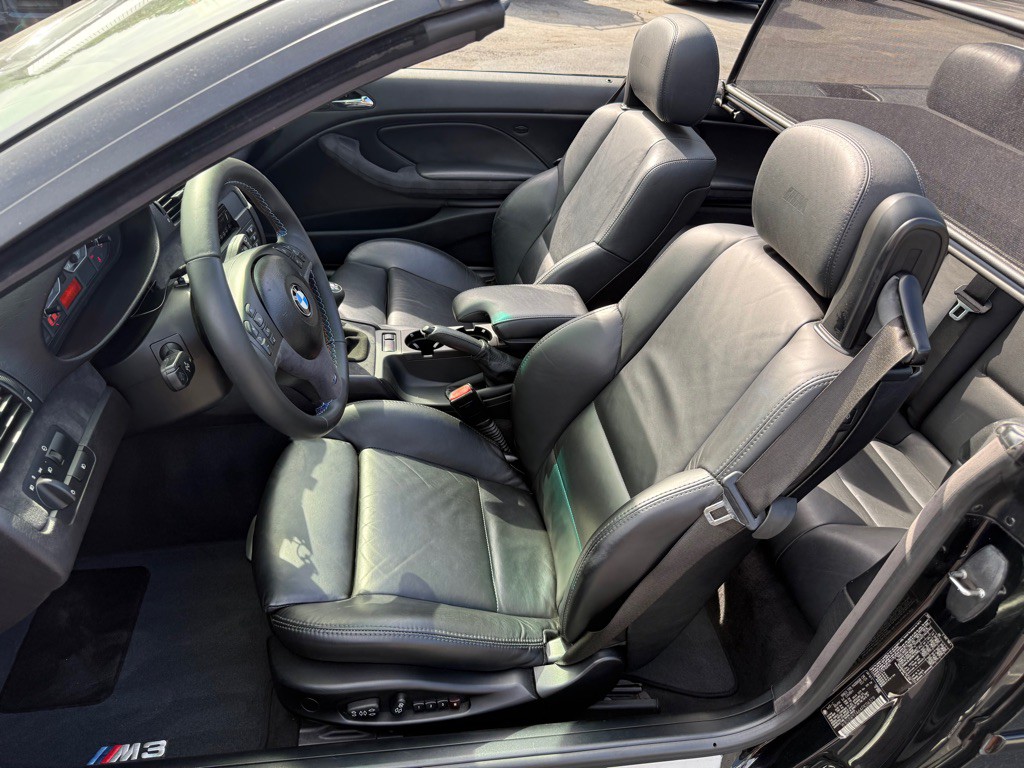 2004 BMW M3 Image 33