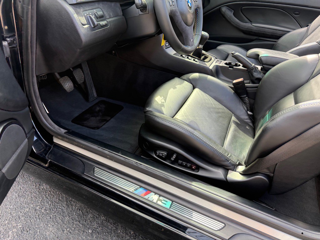 2004 BMW M3 Image 37