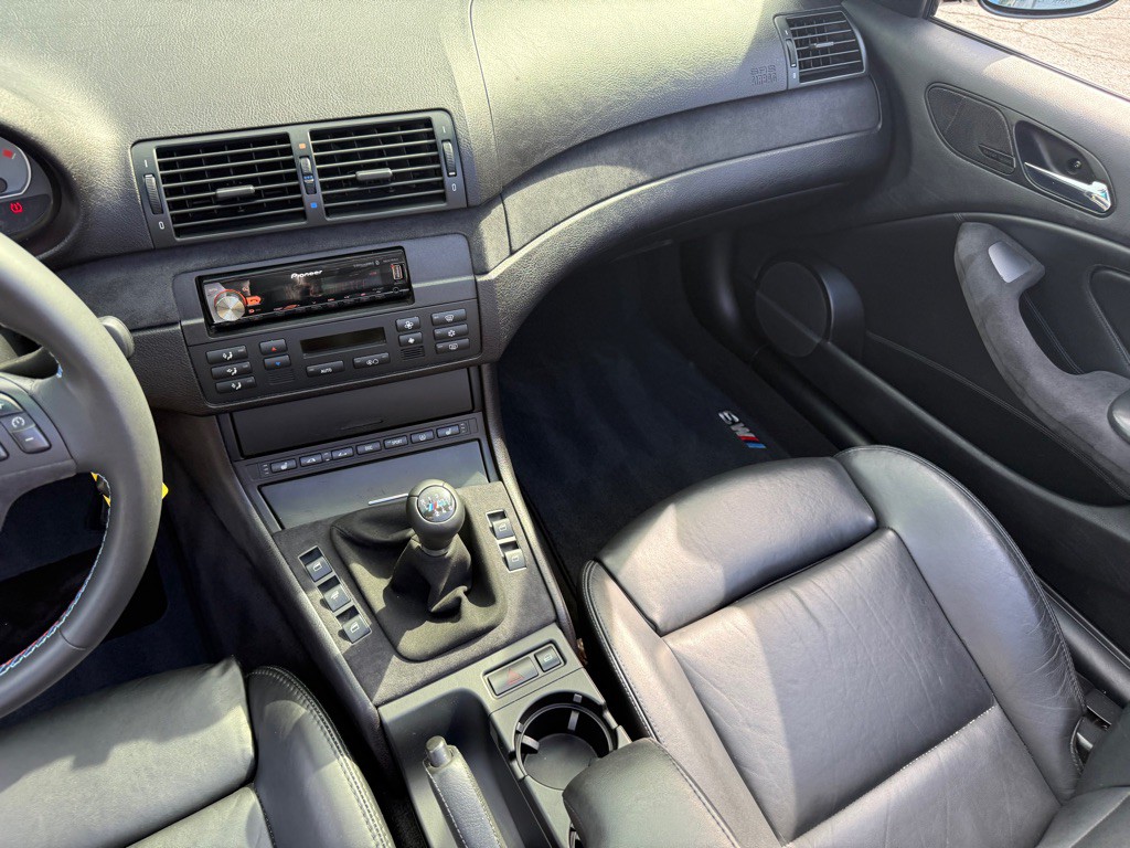 2004 BMW M3 Image 53