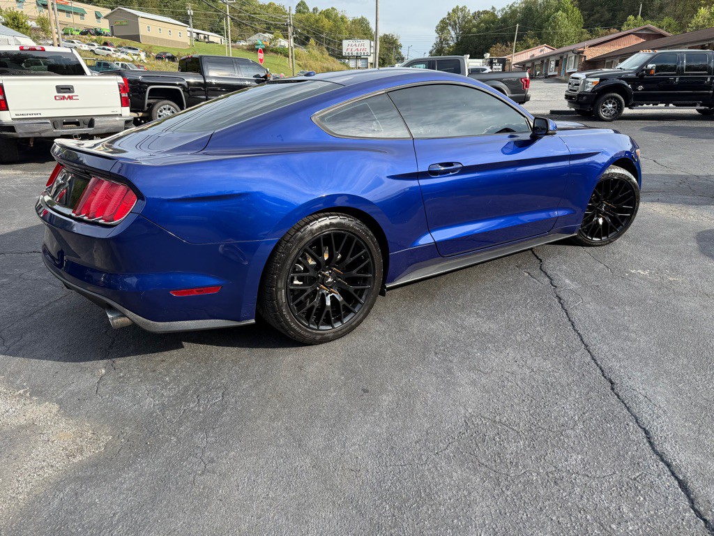 2015 Ford Mustang Image 12