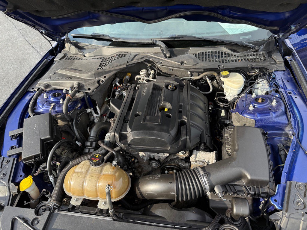 2015 Ford Mustang Image 32