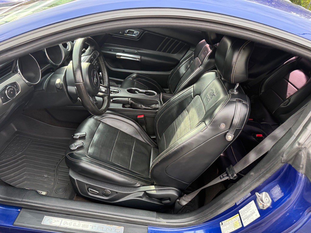 2015 Ford Mustang Image 37