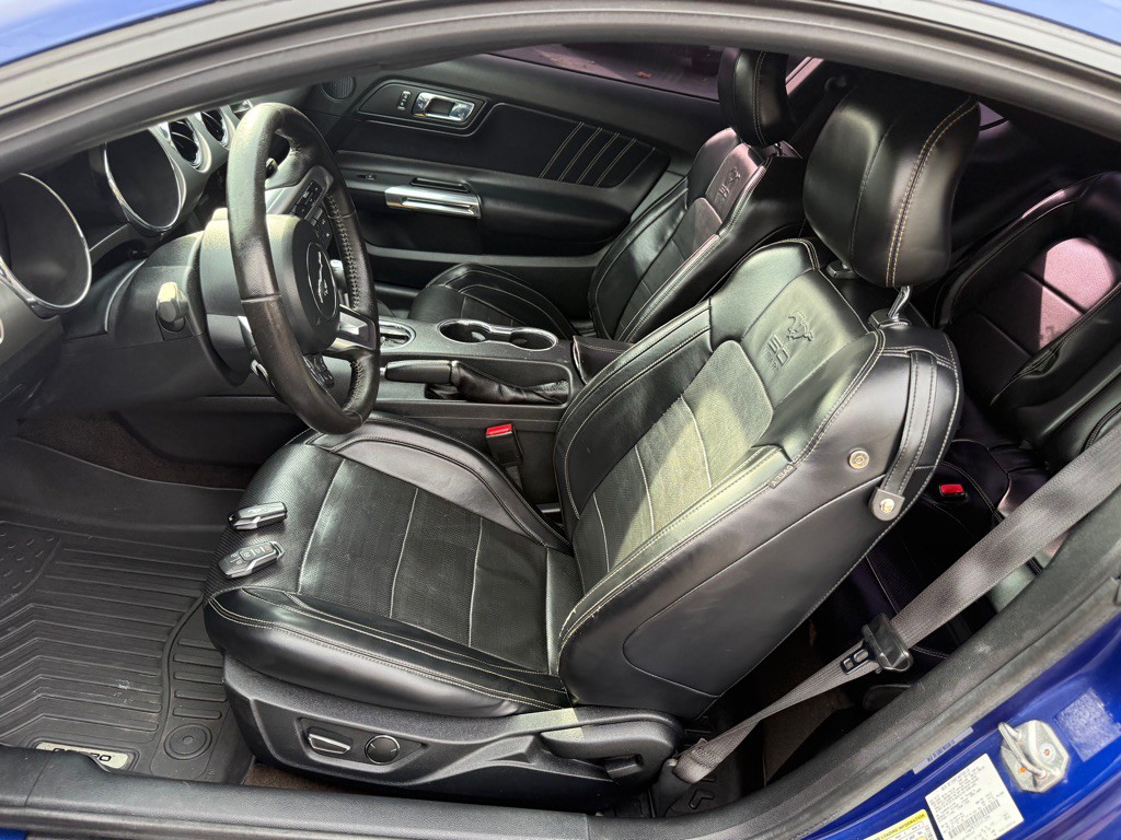 2015 Ford Mustang Image 38