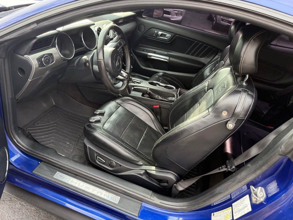 2015 Ford Mustang Image 39