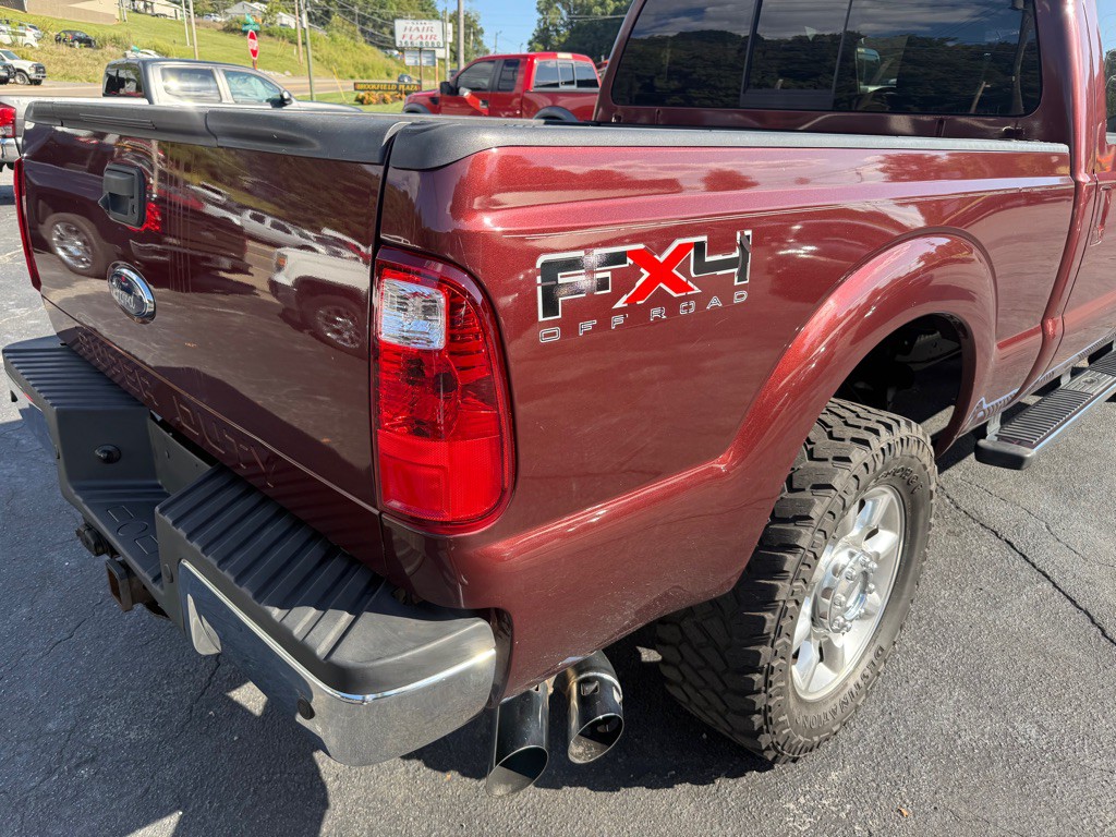2011 Ford F-350 Image 28