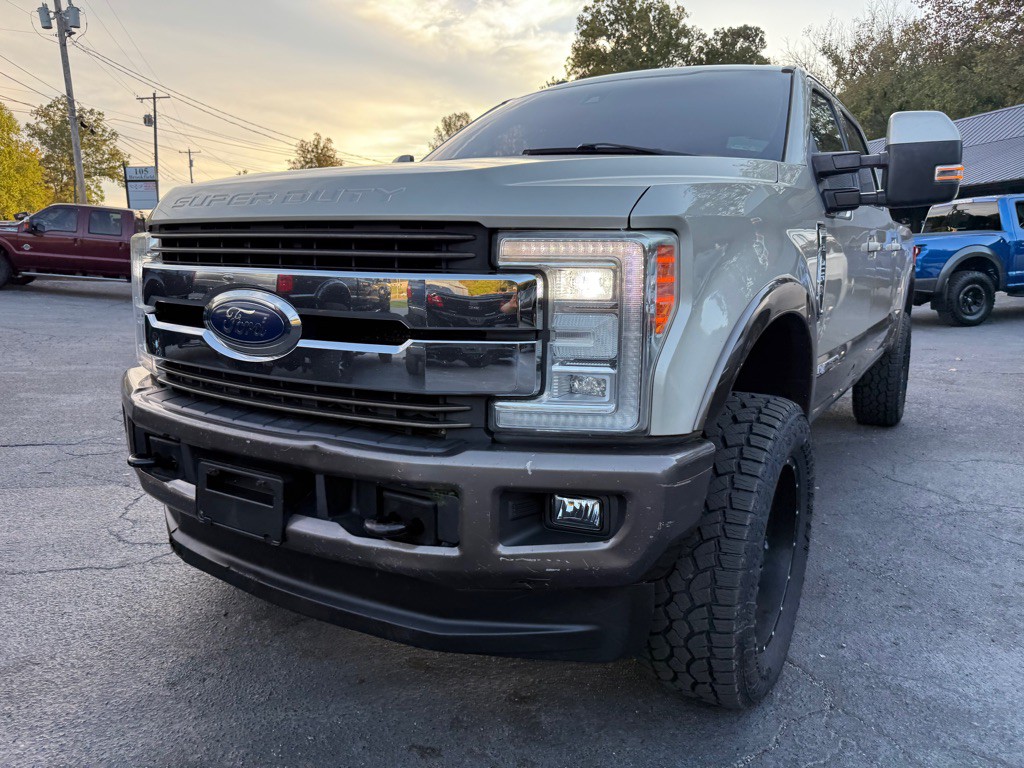2017 Ford F-250 Image 5