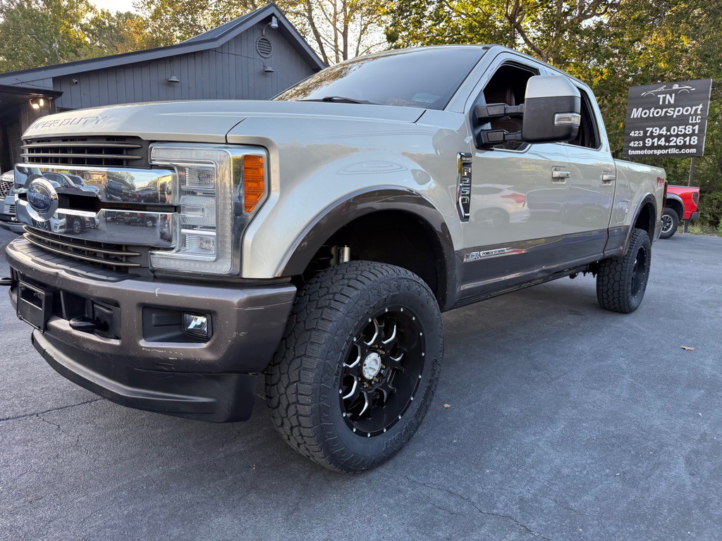 2017 Ford F-250 Image 9