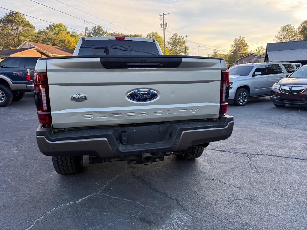 2017 Ford F-250 Image 16