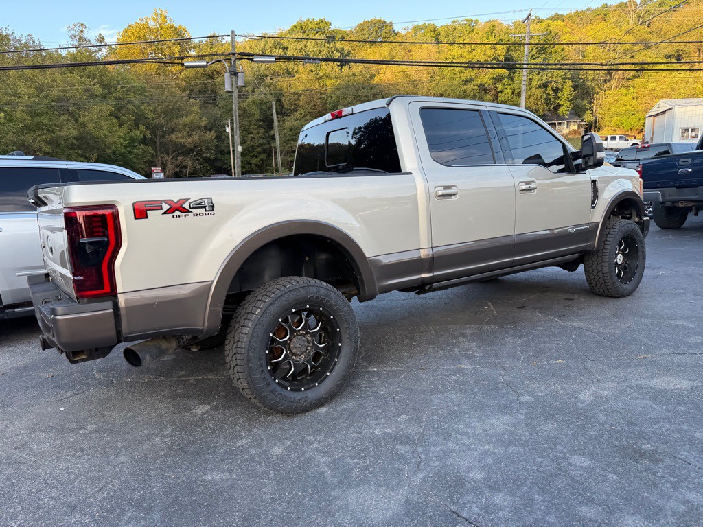 2017 Ford F-250 Image 17