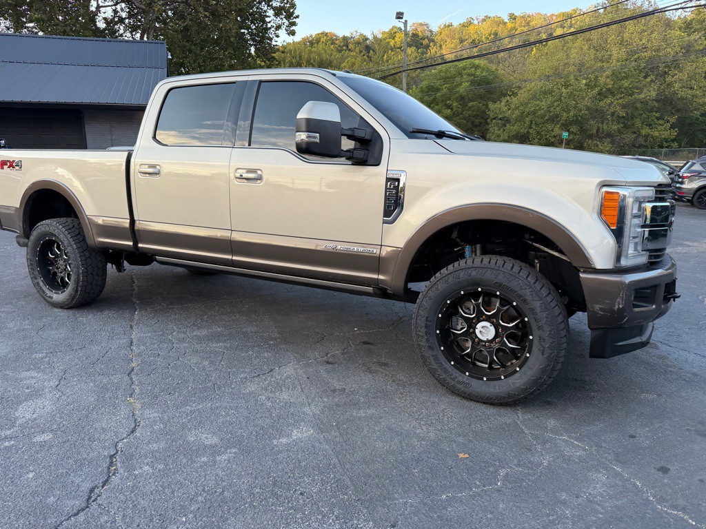 2017 Ford F-250 Image 19