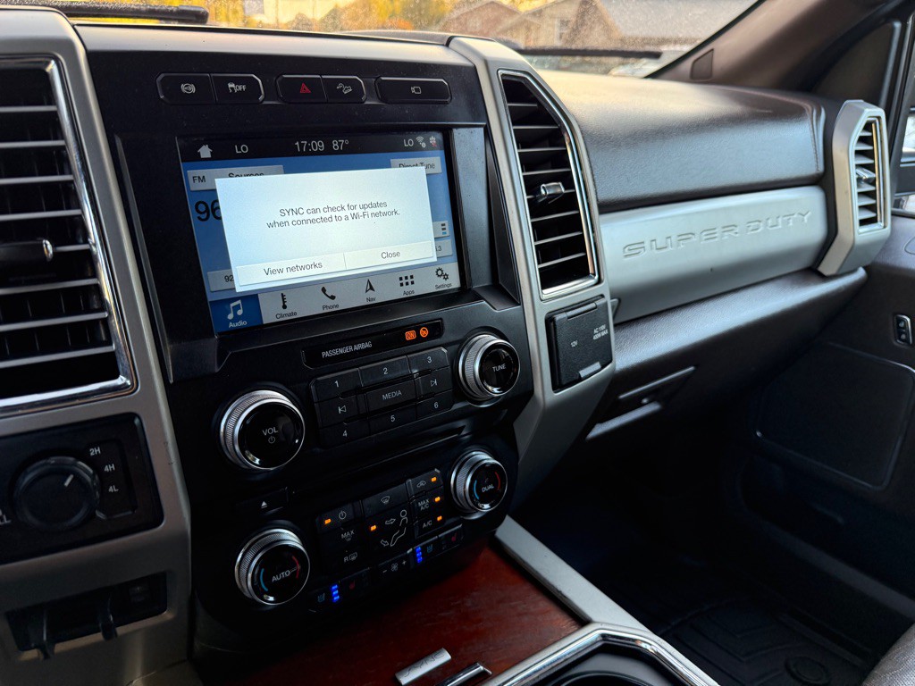 2017 Ford F-250 Image 50