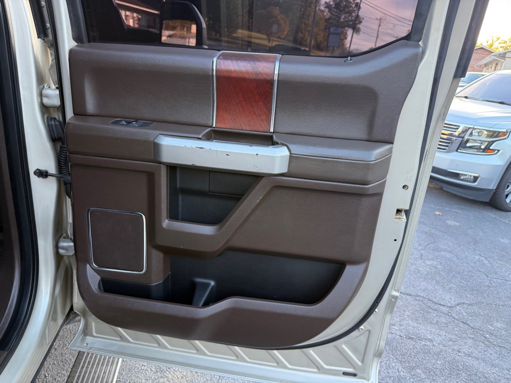 2017 Ford F-250 Image 74