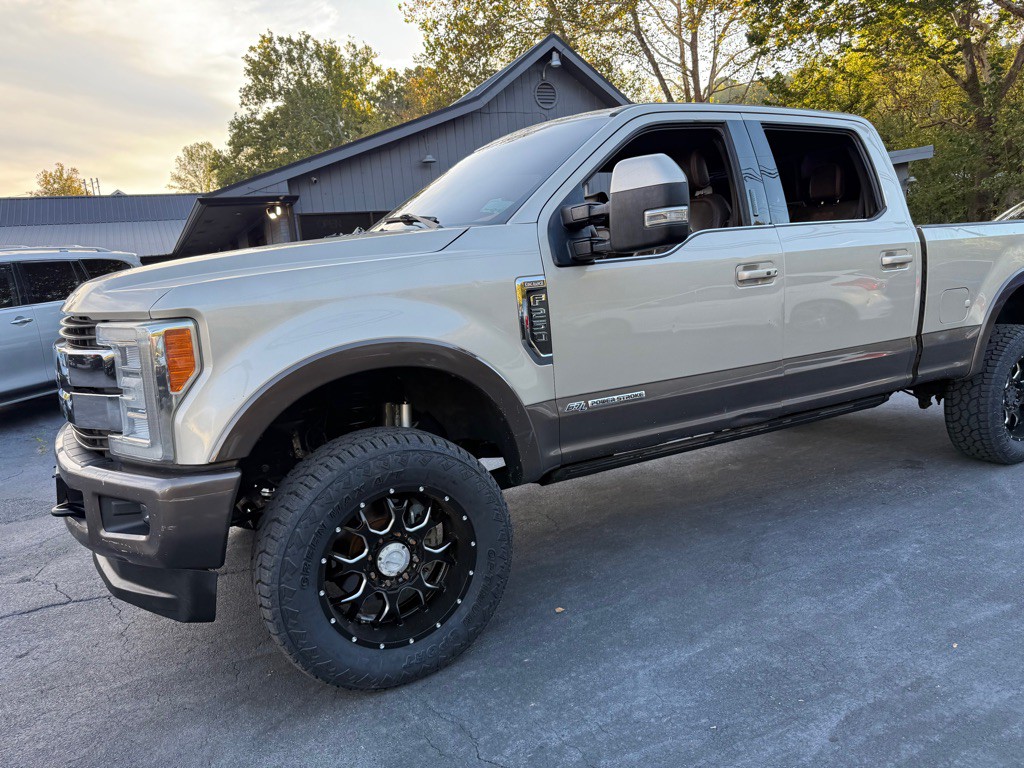 2017 Ford F-250 Image 80