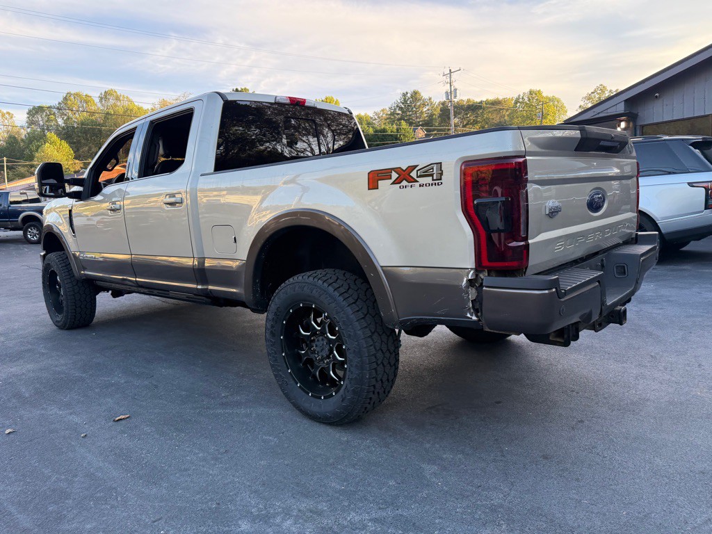 2017 Ford F-250 Image 92