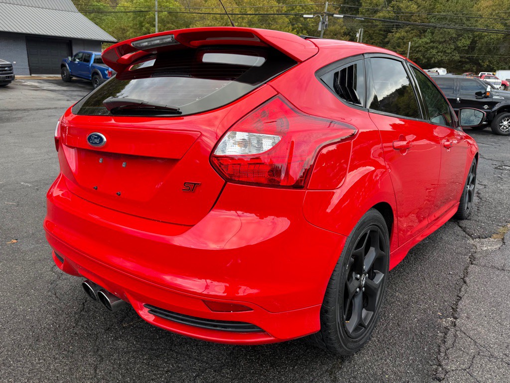 2014 Ford Focus Image 1